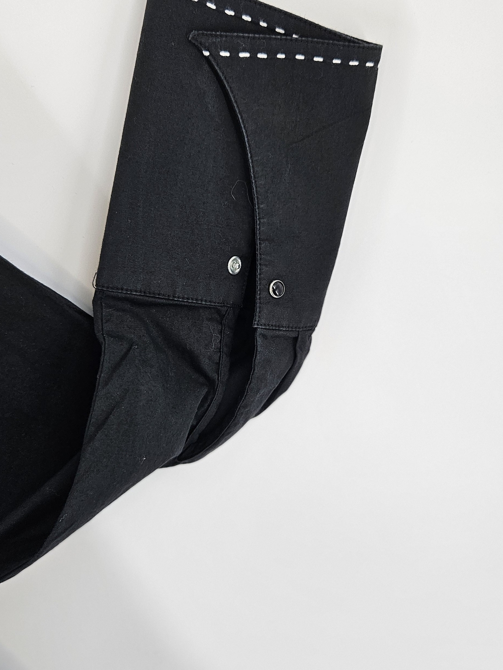 Black Scully Women's Western Button-Up Top with Contrast Trim - Picture 3 of 6